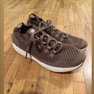 NoBull Espresso Runners